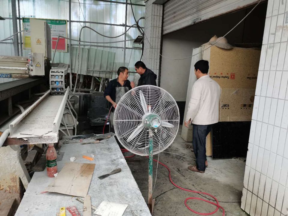 反映顺河加油站对面石材厂噪声扰民