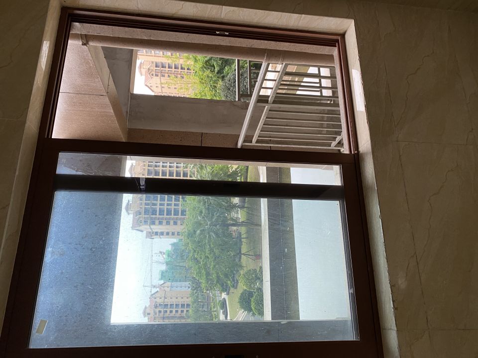 不临街住宅是否可以安装兜式防盗窗?